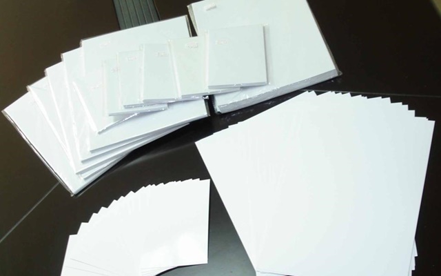 parlak fotoğraf kağıdı